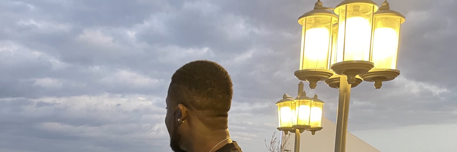 Assumtinho's profile banner image