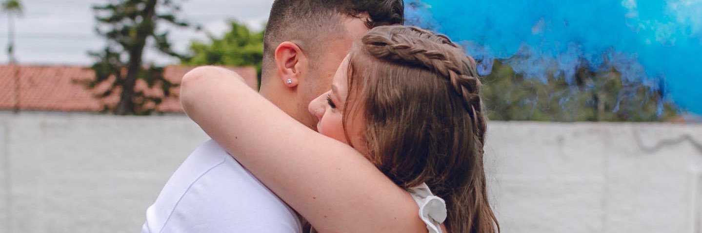 lari_azeveddo's profile banner image