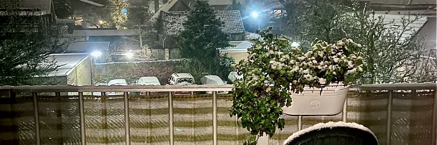 oozanakpinar's profile banner image