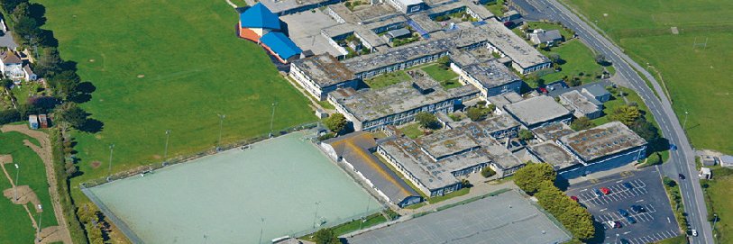 Newquay Tretherras banner