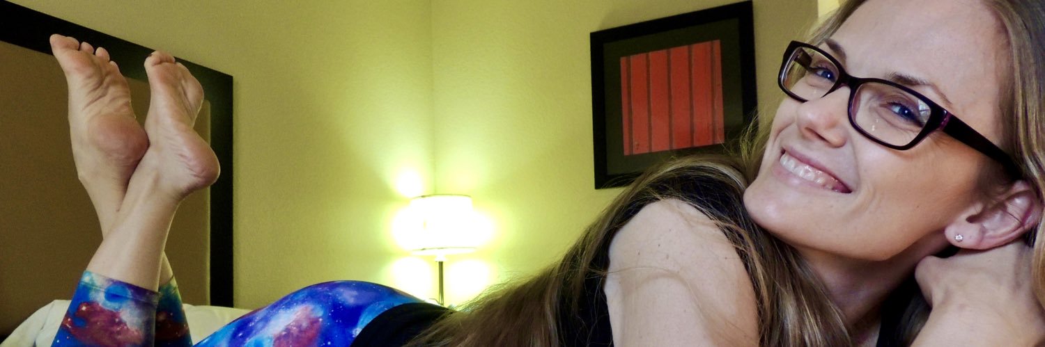 head to soles banner