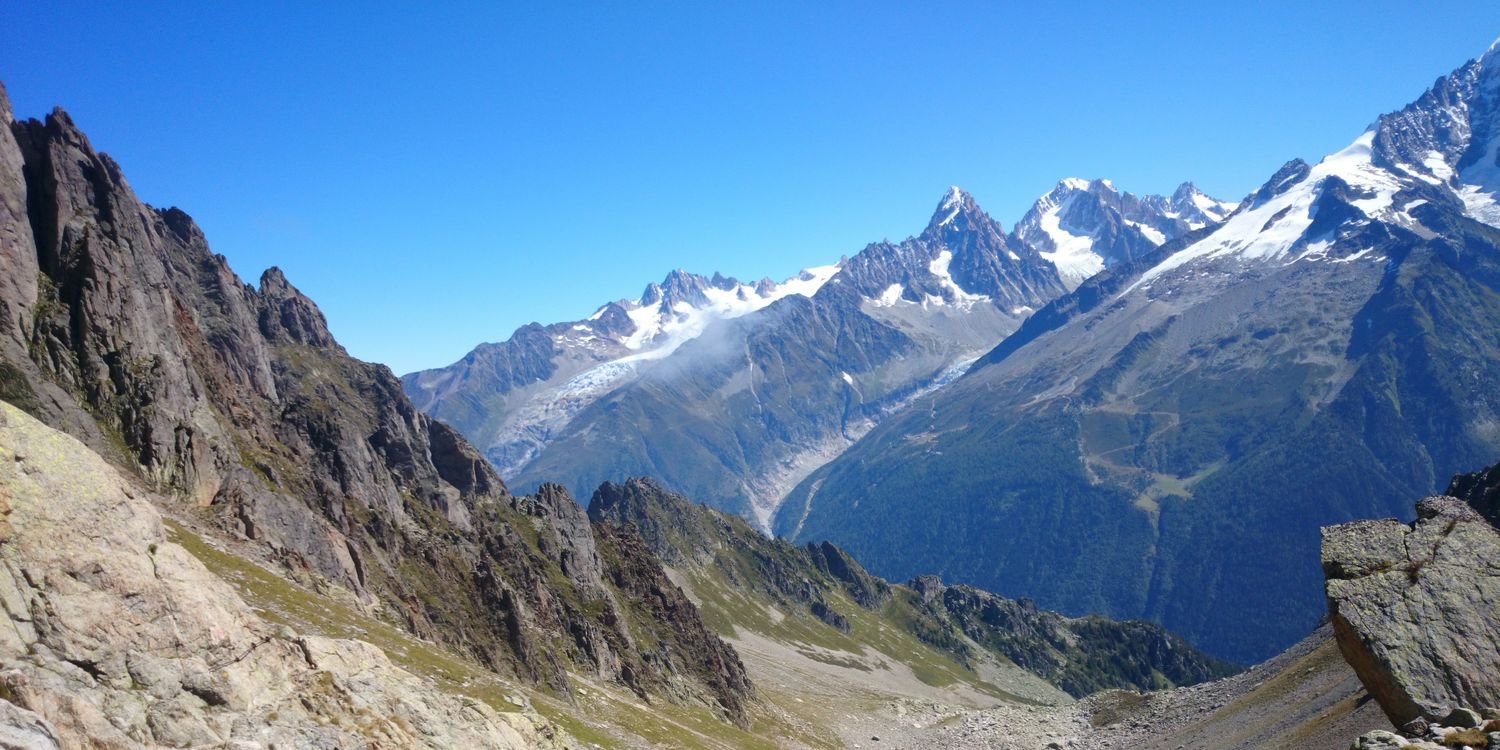 Anna Hendrie/Gavine banner