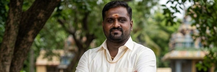 logeshlogesh102's profile banner image