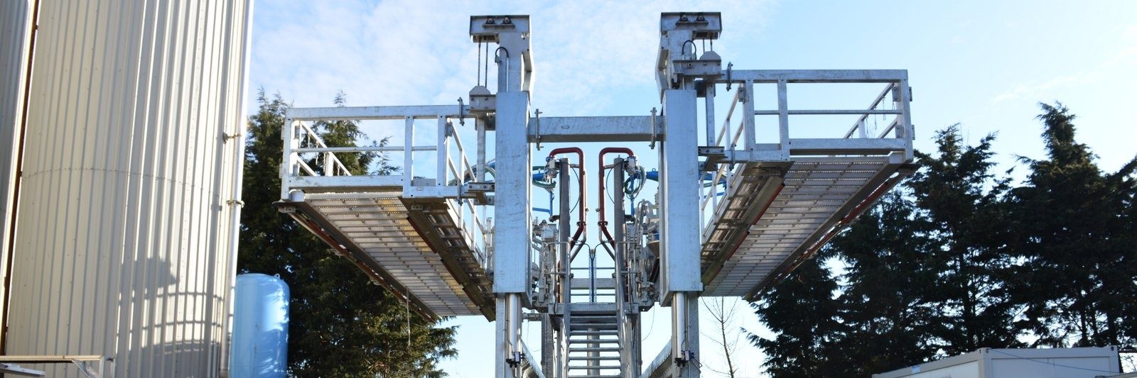 CARBIS LOADTEC GROUP banner