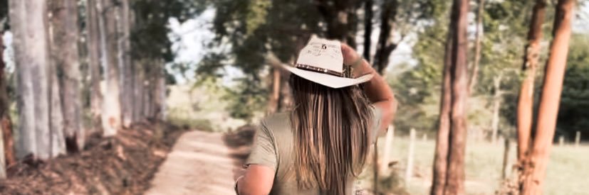 janinengelhardt's profile banner image