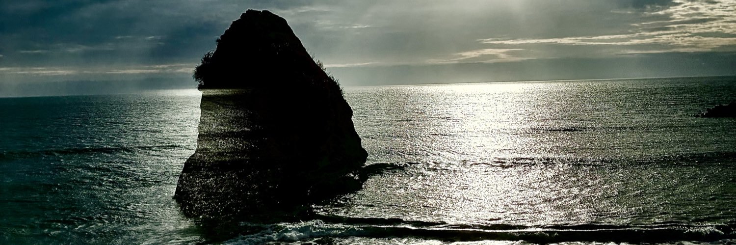ItzDatz's profile banner image