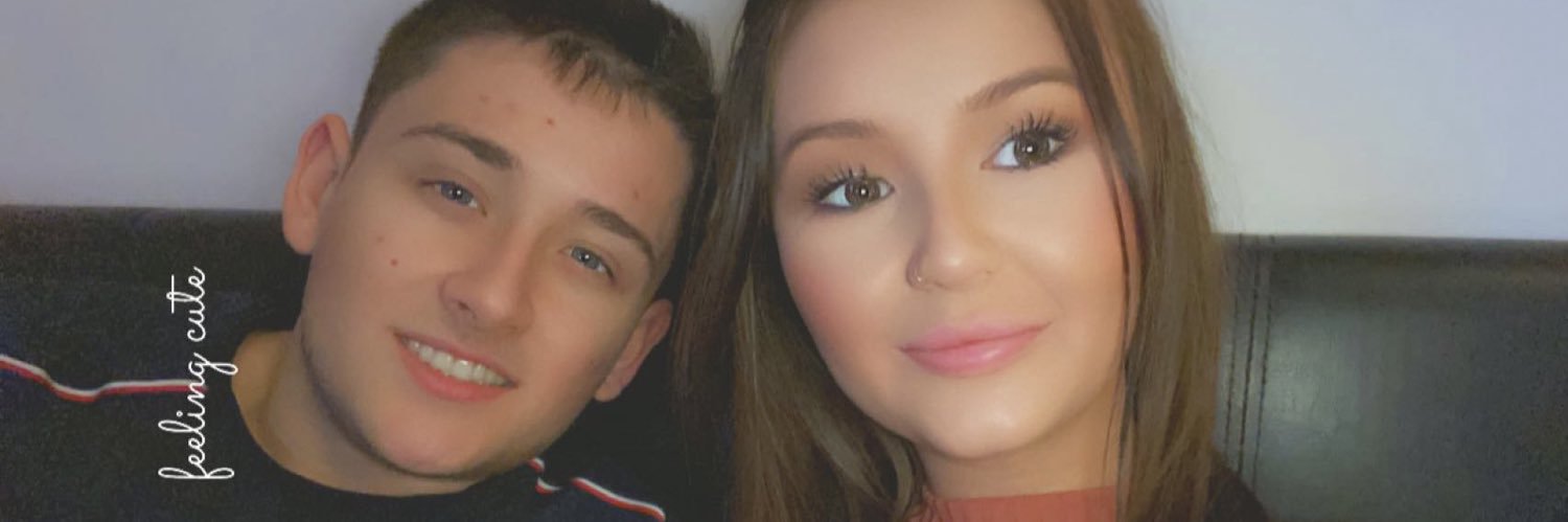 danielle___22's profile banner image