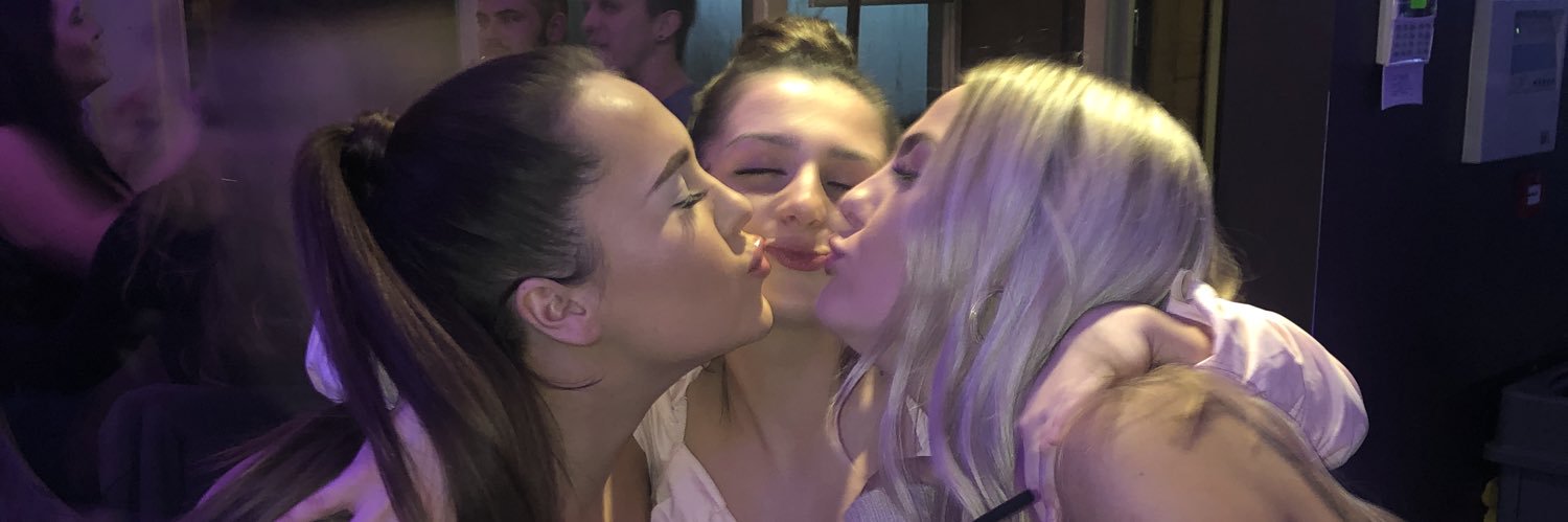 _oliviaawalshh's profile banner image