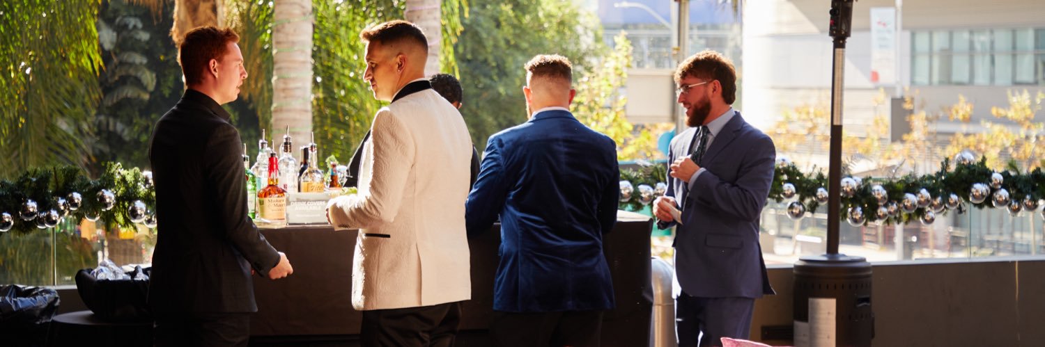 Mike Dvořák banner