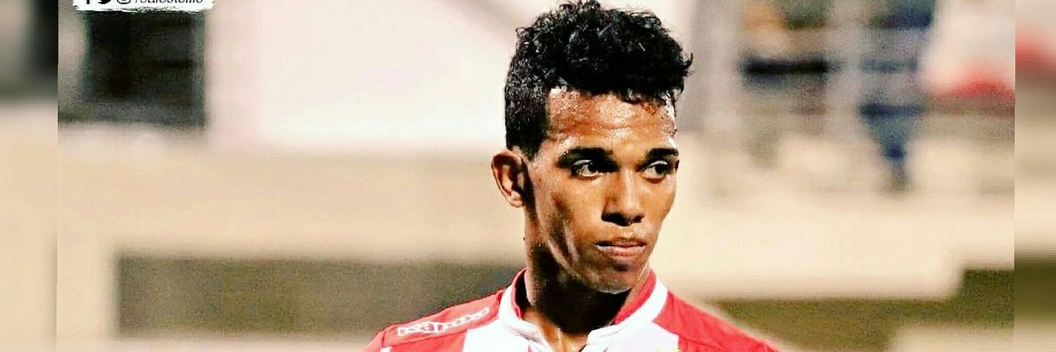 Ariagner Smith banner