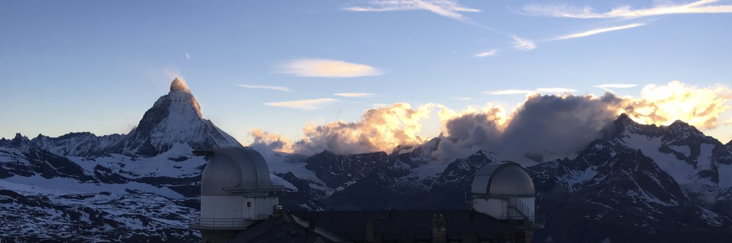 หมีสีฟ้า  banner