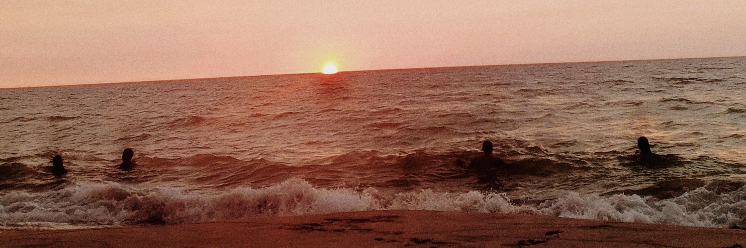 rrrosiii's profile banner image