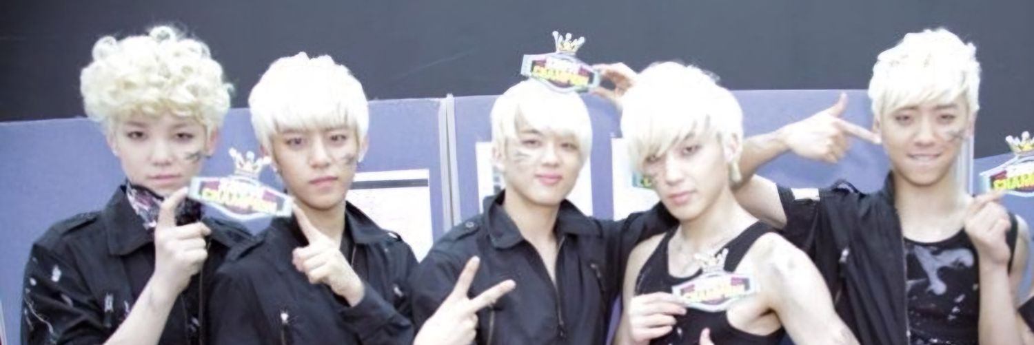 heui_bom's profile banner image