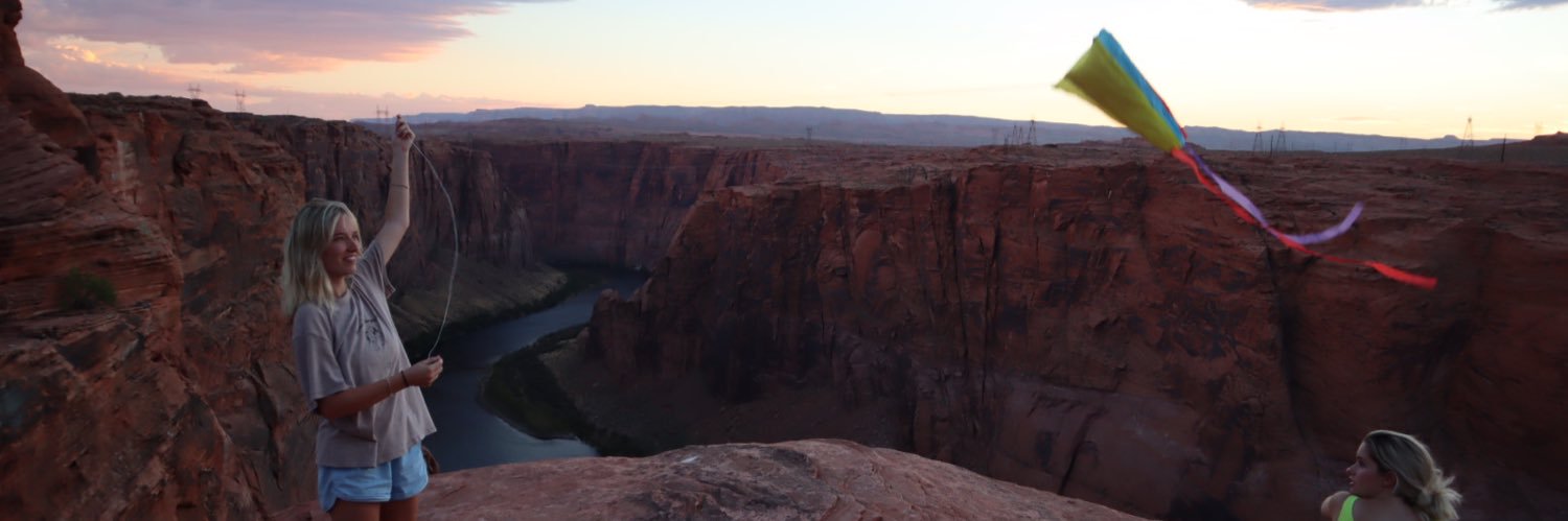 devyynn_4's profile banner image