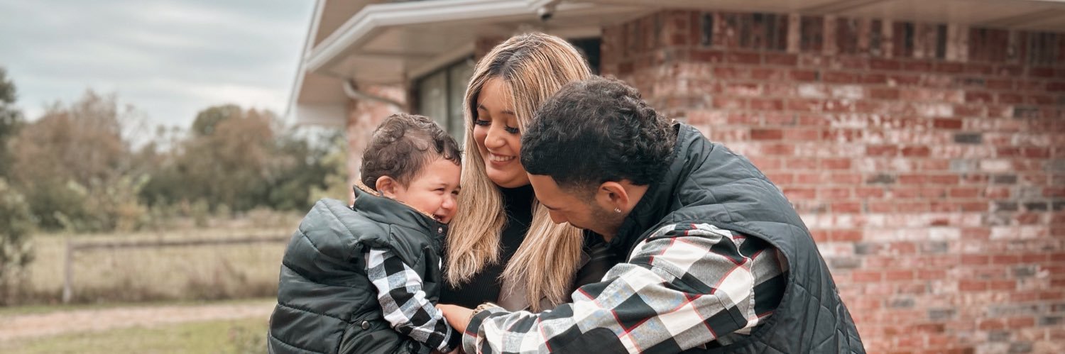 leshlieperez's profile banner image