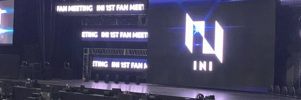 _navy_black's profile banner image