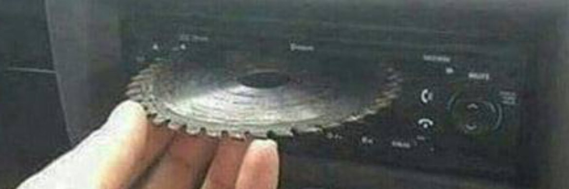 Thugsinheels.com banner