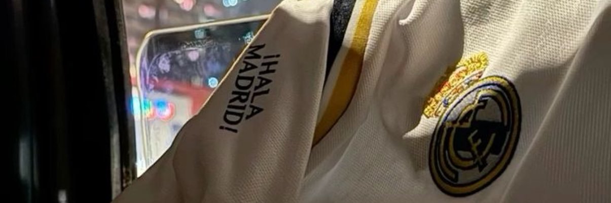 remysly's profile banner image
