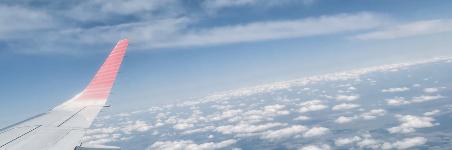 morenoo_val's profile banner image