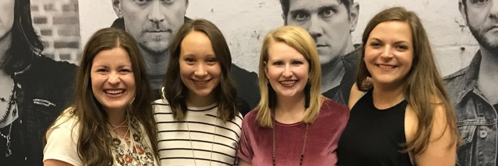 laur_3607's profile banner image