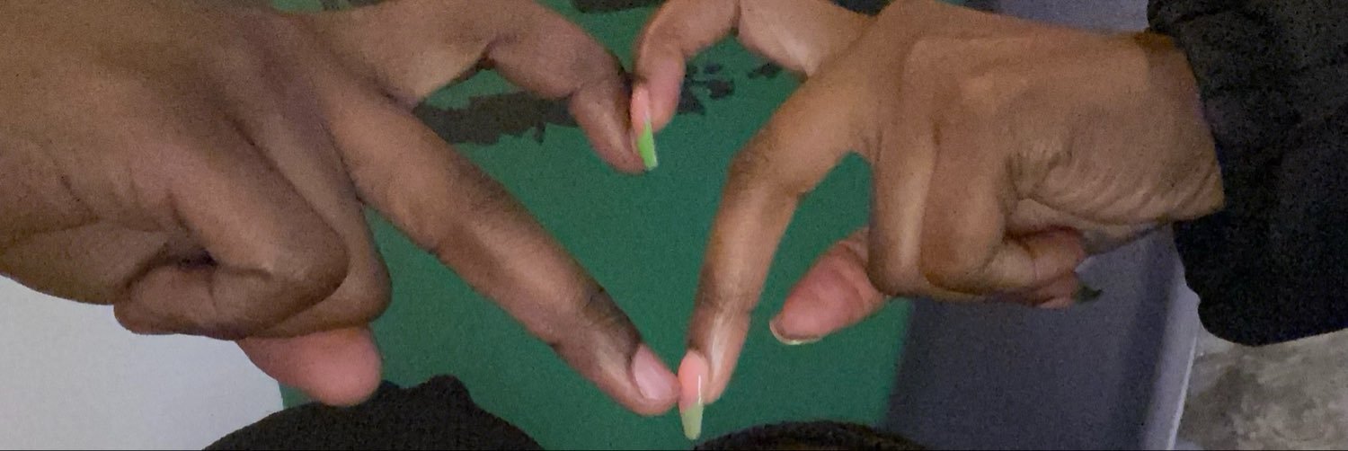 trezlynv's profile banner image