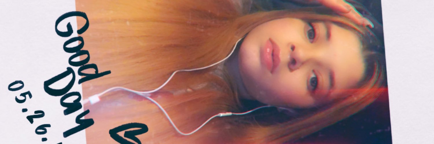 Loving__viv's profile banner image