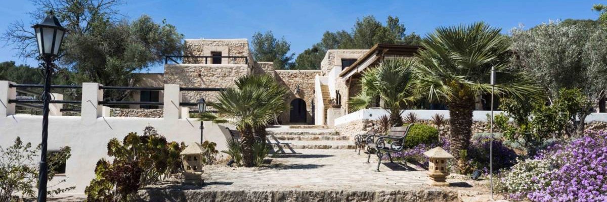 Ibizaislandvillas.com banner
