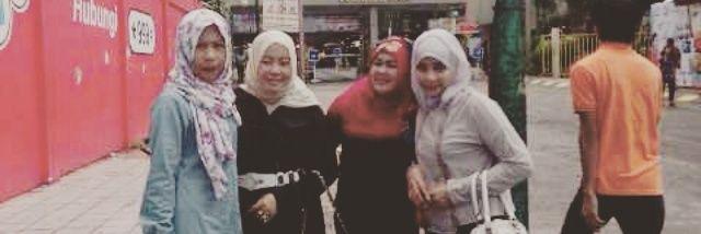 dede_ibu's profile banner image