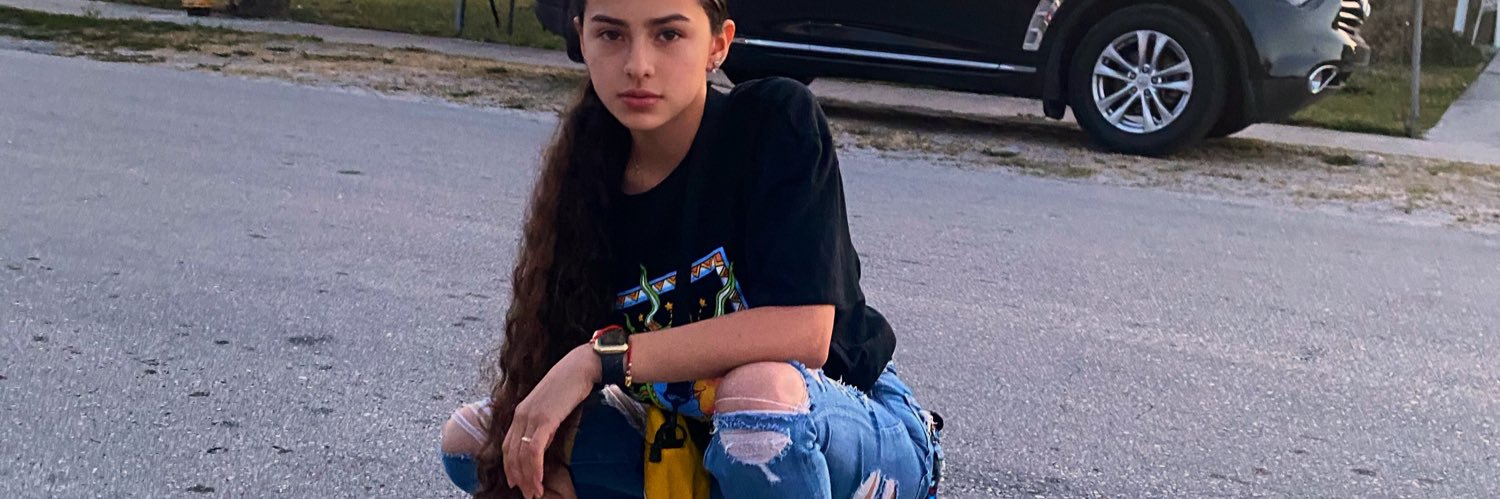 Alexsa1502's profile banner image