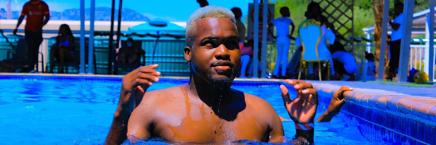 papitow_'s profile banner image