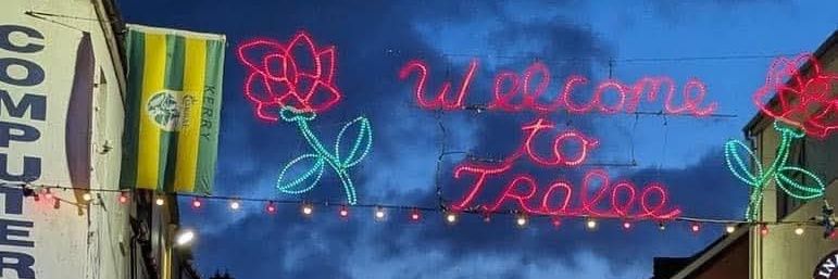 azrosecentre's profile banner image