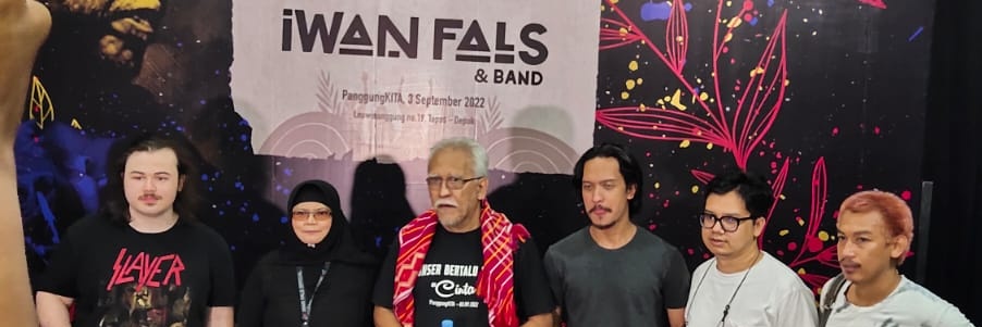aditRambuFals's profile banner image