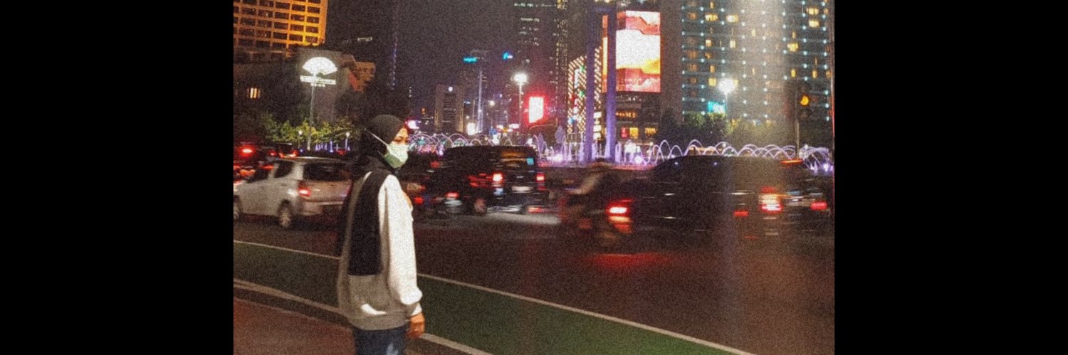 alya damayanti putri banner