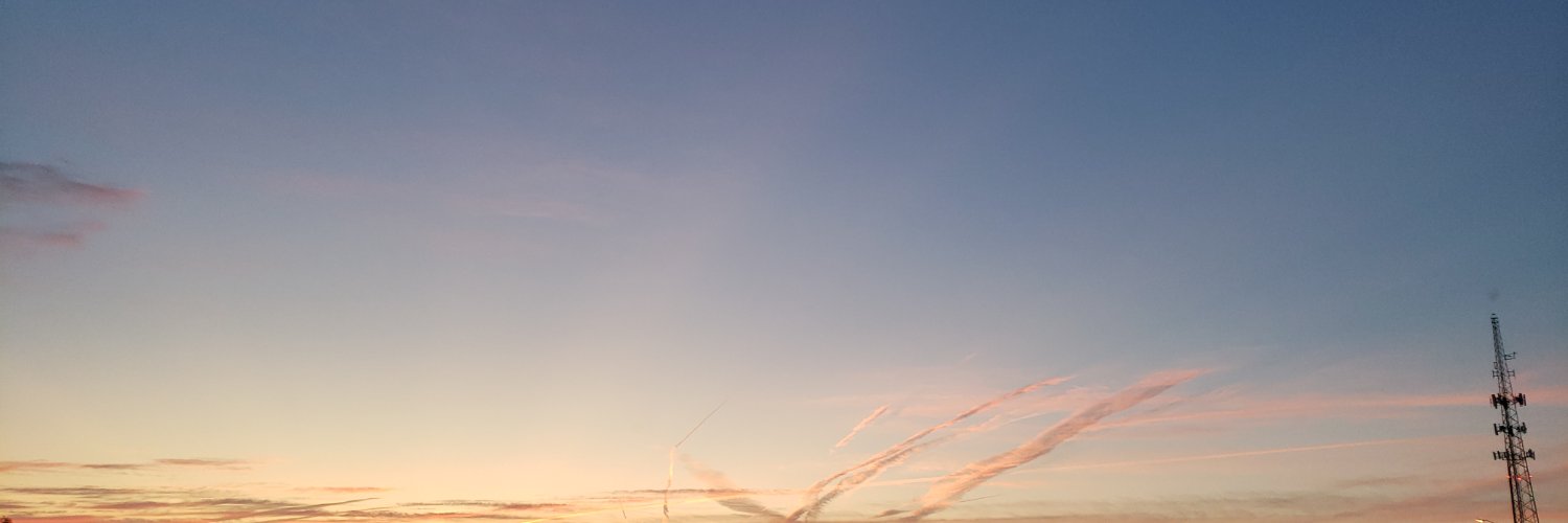 585_738's profile banner image
