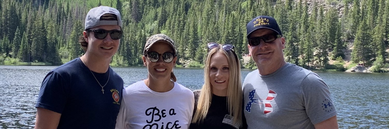 kellirjohnson's profile banner image