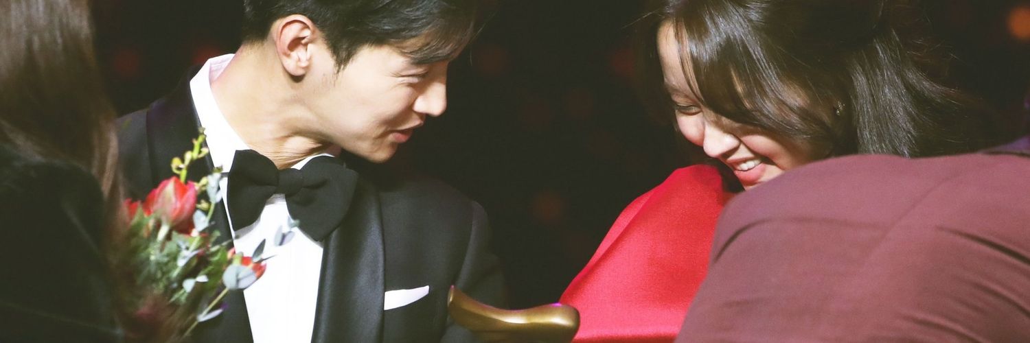 dujyssi's profile banner image