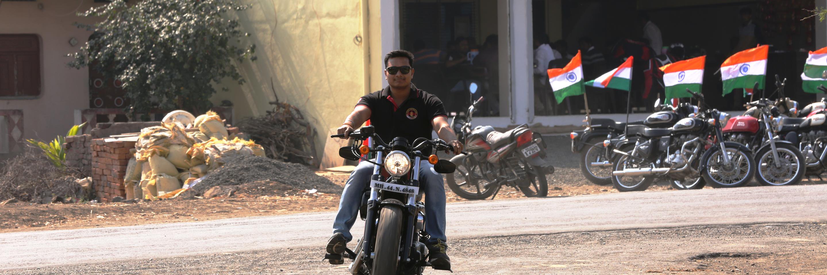 vasant_phad's profile banner image