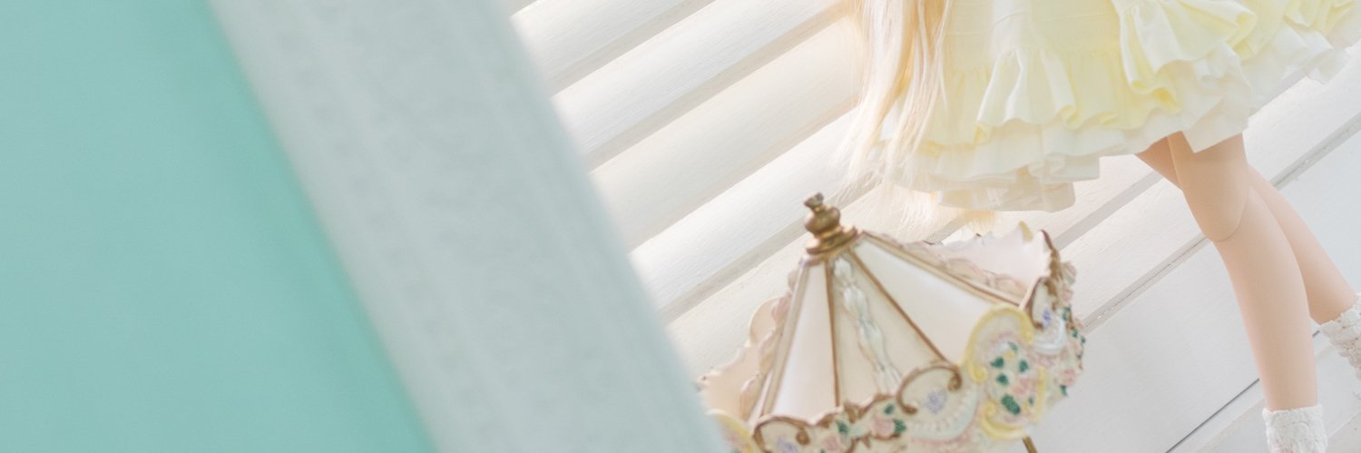ye_vvv's profile banner image