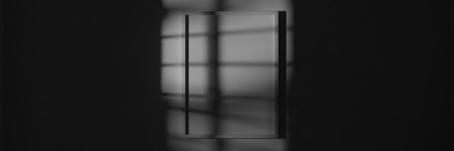 vvvvanee's profile banner image