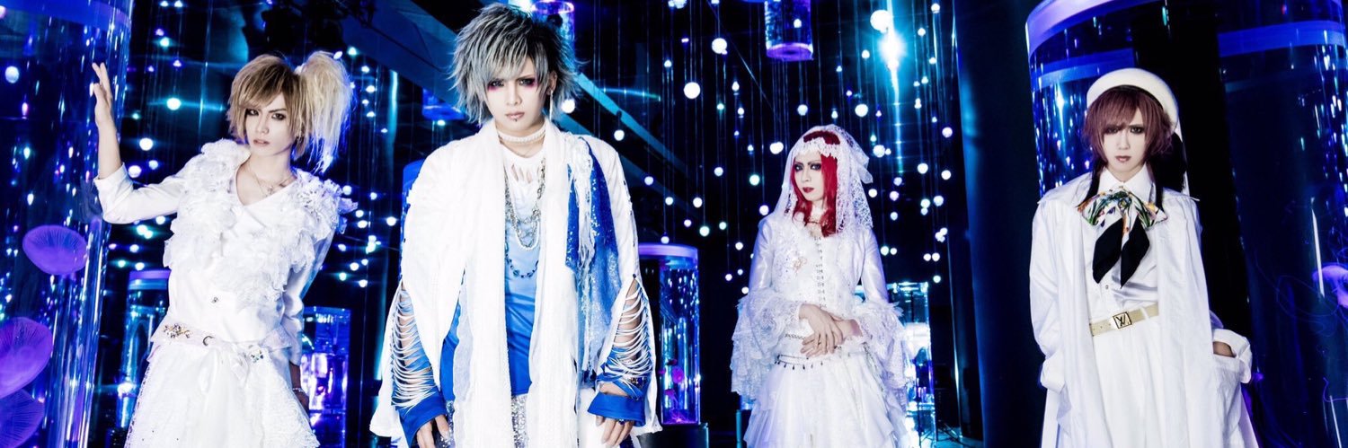 Royz_lv's profile banner image