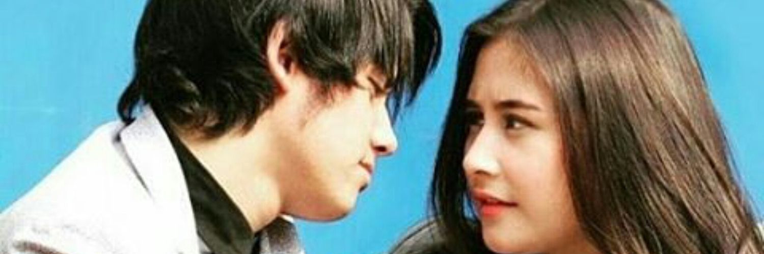 julia_nose's profile banner image