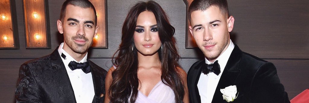 DemiOwnMyHeart's profile banner image