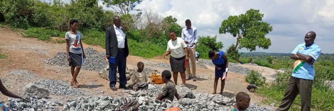 Platform for labour banner