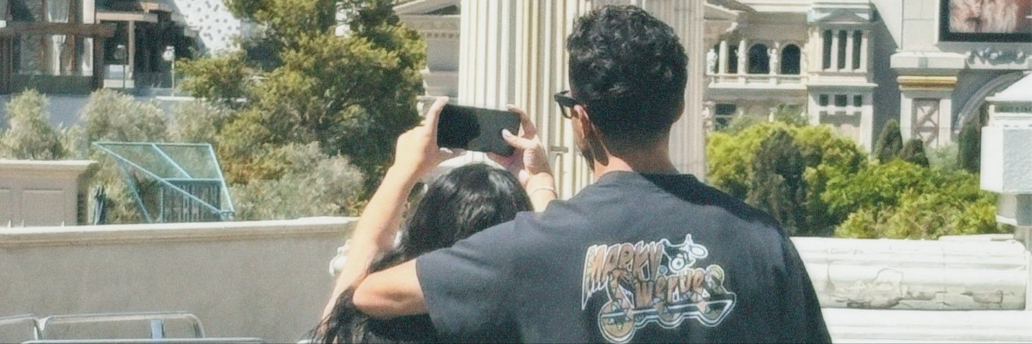 _danielamolinaa's profile banner image