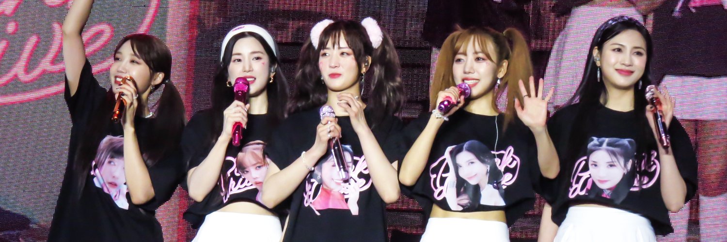 pinksky0419's profile banner image