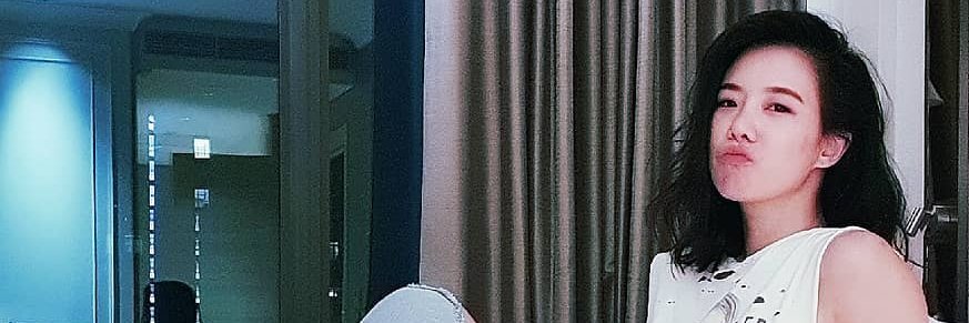 𝒞𝑅𝐼𝒮 💋 banner