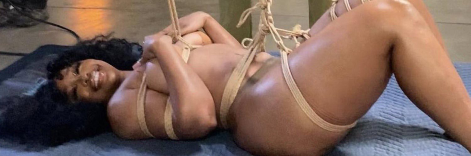 MsMoneyMaee's profile banner image