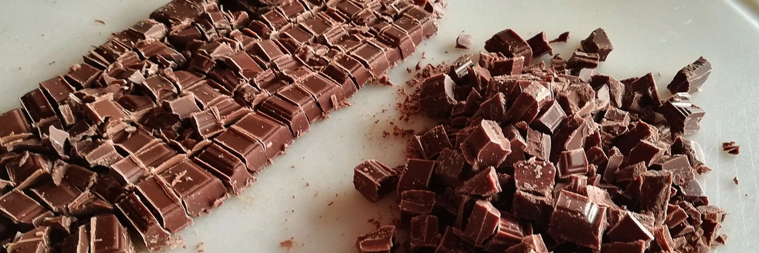 theobroma32's profile banner image
