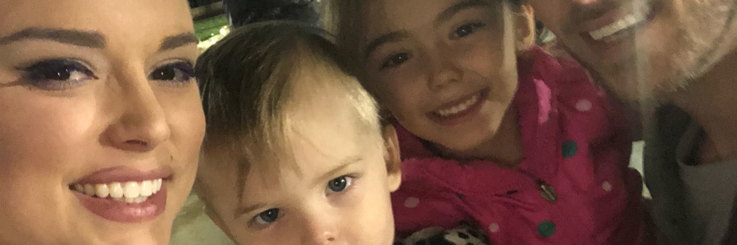 KateMuhle's profile banner image
