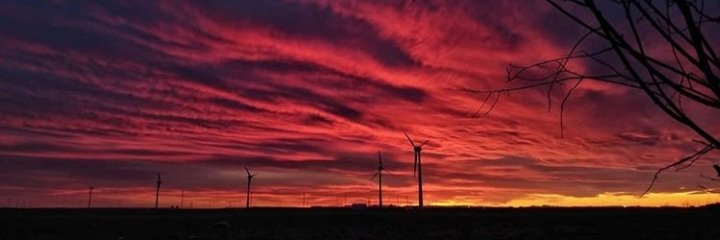 26Vickyy's profile banner image